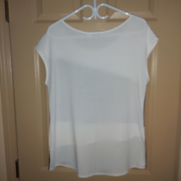 Ricki's Color Block Top - Picture 3 of 5